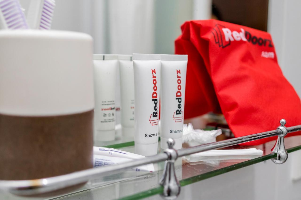 Reddoorz Plus Near Taman Rasuna Menteng Τζακάρτα Εξωτερικό φωτογραφία